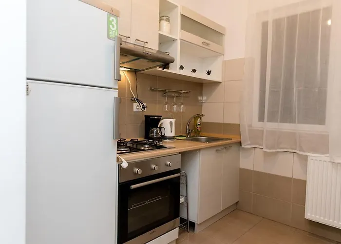 Flh - The French Bucureşti