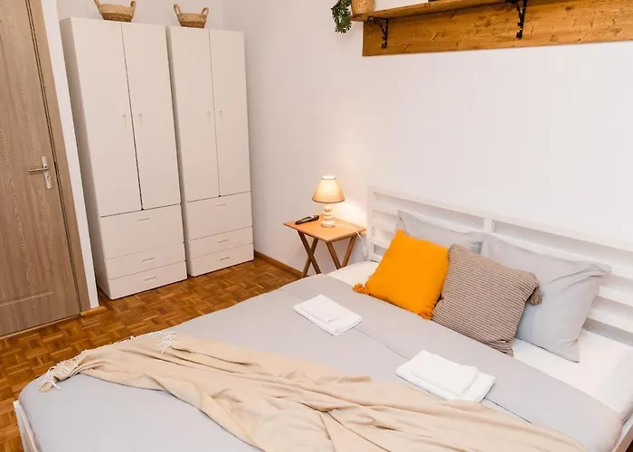 Flh - The French Apartment *