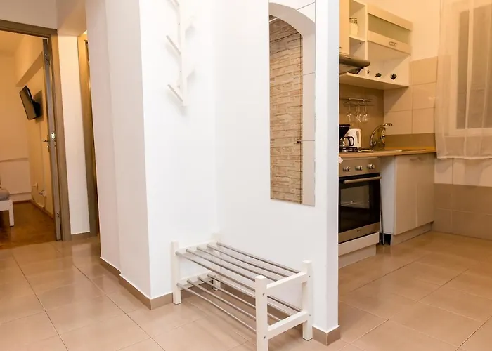 Flh - The French Apartment *