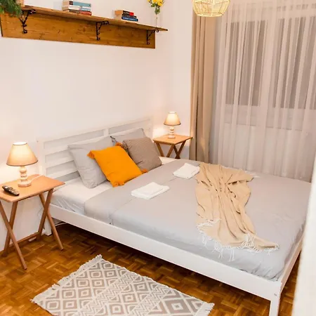 Flh - The French * Boekarest